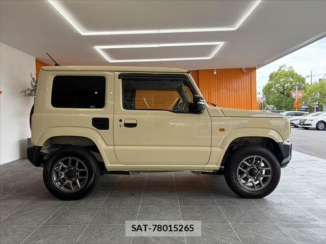 Suzuki JIMNY 2022-07 8880243-10
