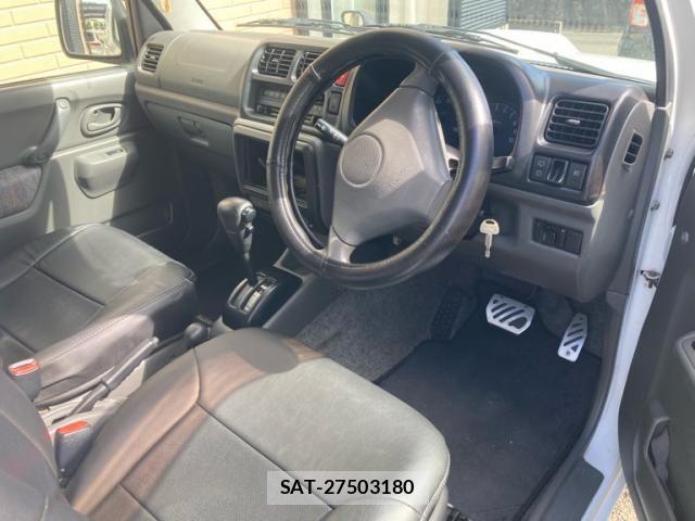 Suzuki JIMNY 2001-03 8880269-8