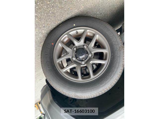Suzuki JIMNY 2024-12 8880245-4