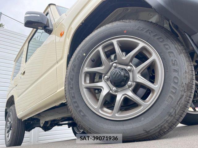 Suzuki JIMNY 2025-03 8880236-13