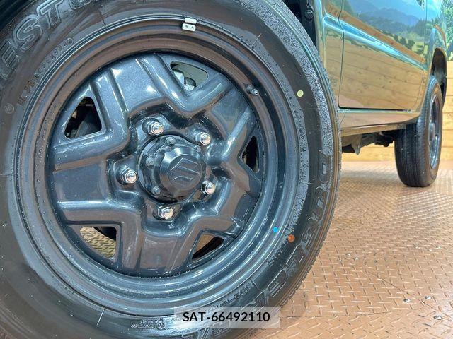Suzuki JIMNY 2024-11 8880239-13
