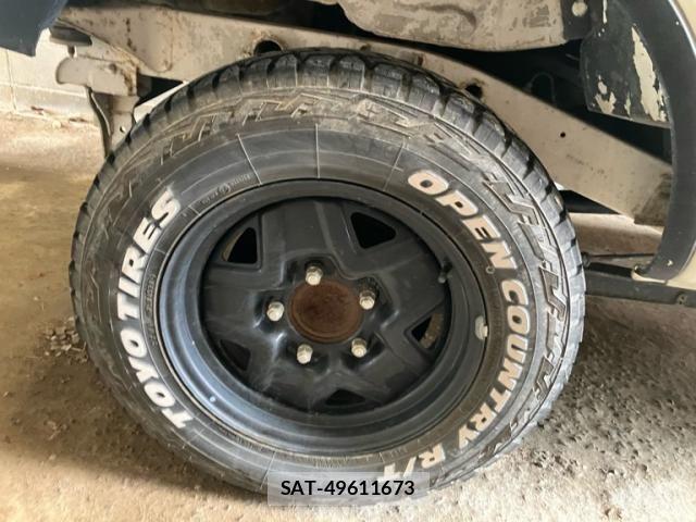 Suzuki JIMNY 2004-07 8880270-9