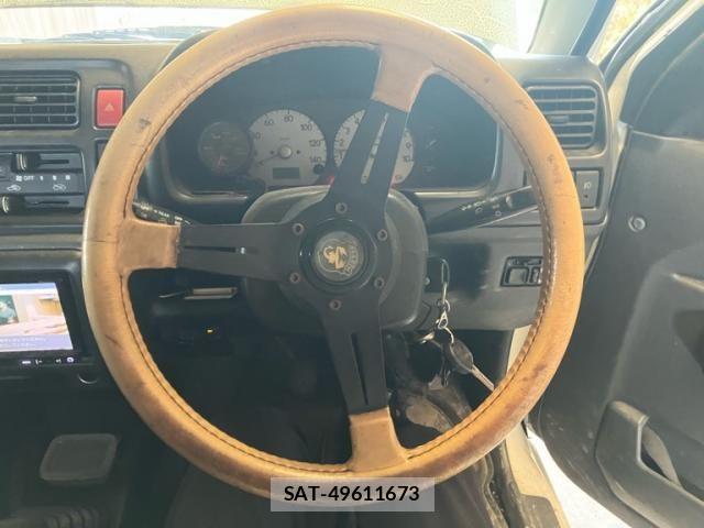 Suzuki JIMNY 2004-07 8880270-15