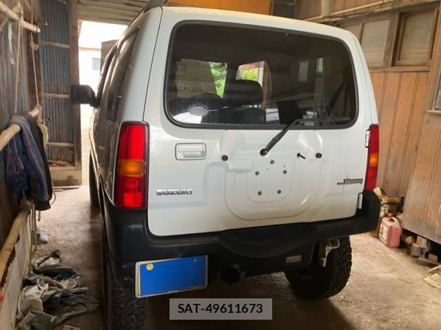 Suzuki JIMNY 2004-07 8880270-1