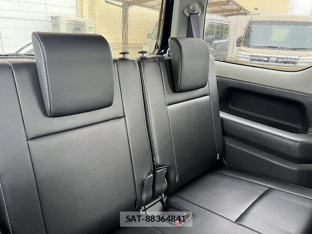 Suzuki JIMNY 2016-04 8880254-13