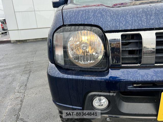 Suzuki JIMNY 2016-04 8880254-17