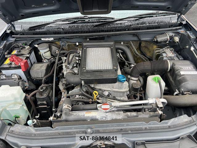 Suzuki JIMNY 2016-04 8880254-19