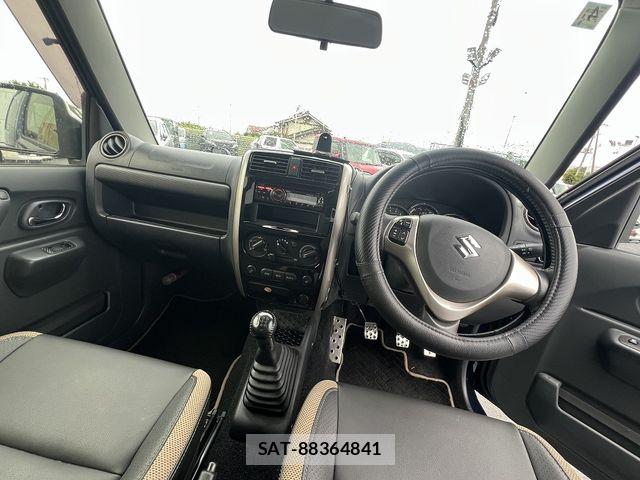 Suzuki JIMNY 2016-04 8880254-6