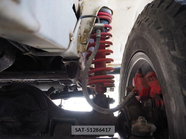 Suzuki JIMNY 1996-01 8880261-27
