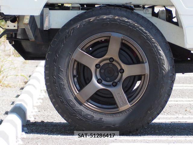 Suzuki JIMNY 1996-01 8880261-6