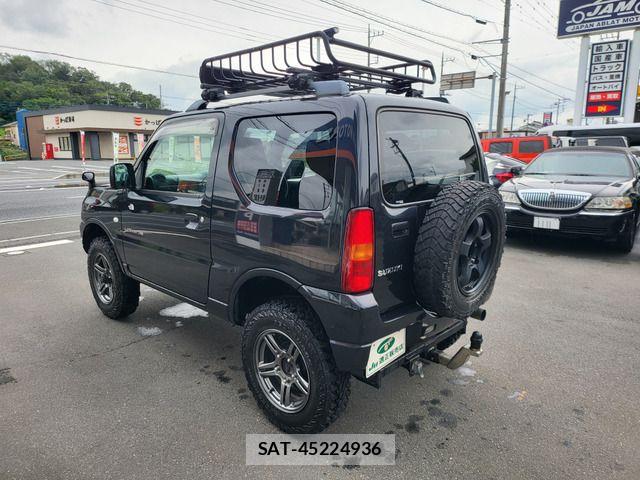 Suzuki JIMNY 2012-09 8880259-14