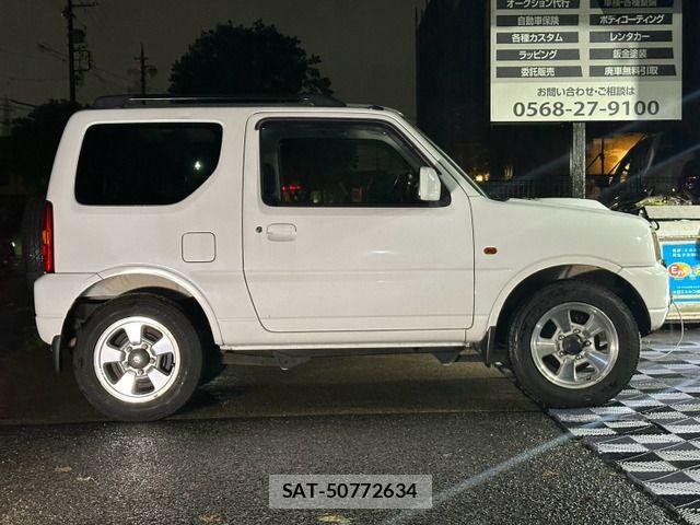 Suzuki JIMNY 2004-04 8880264-11