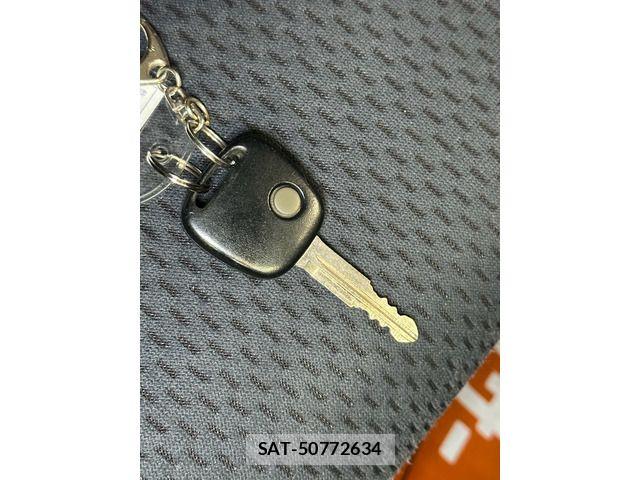 Suzuki JIMNY 2004-04 8880264-7
