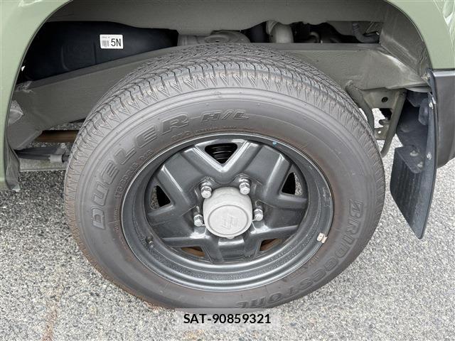 Suzuki JIMNY 2019-04 8880253-14