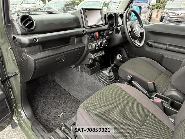 Suzuki JIMNY 2019-04 8880253-24