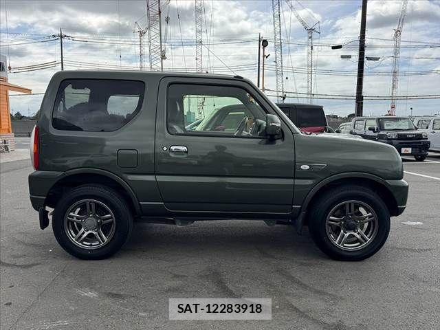 Suzuki JIMNY 2015-03 8880257-11