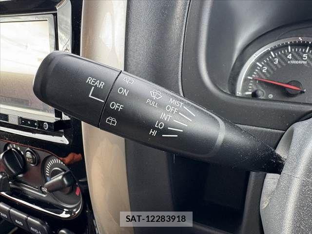 Suzuki JIMNY 2015-03 8880257-29