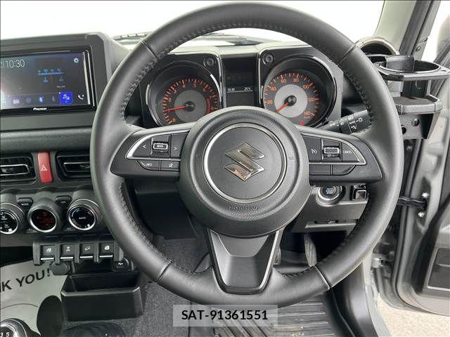 Suzuki JIMNY 2022-05 8880240-9