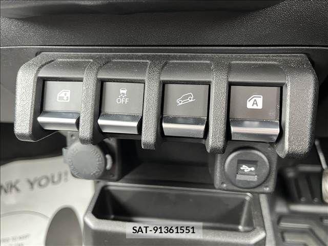Suzuki JIMNY 2022-05 8880240-13