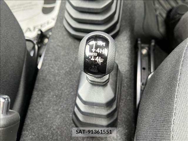 Suzuki JIMNY 2022-05 8880240-16