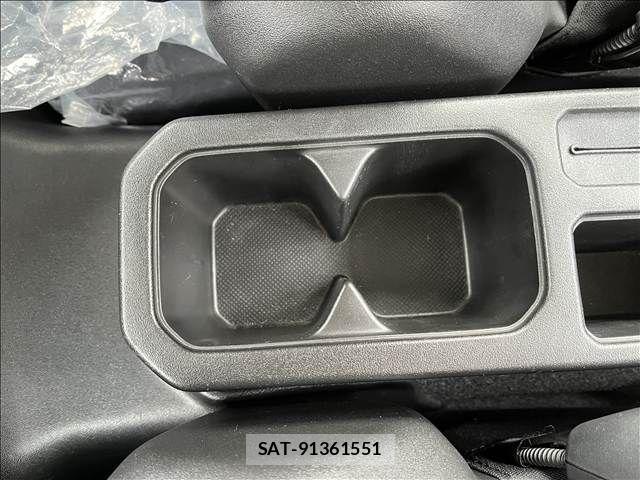Suzuki JIMNY 2022-05 8880240-19