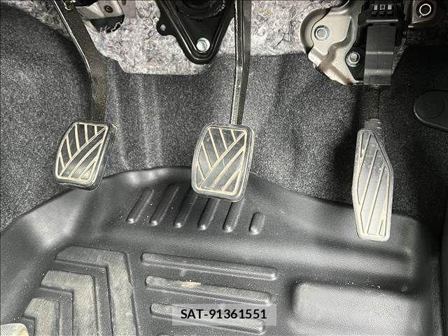 Suzuki JIMNY 2022-05 8880240-28