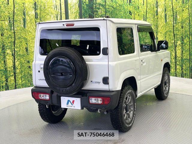 Suzuki JIMNY 2024-07 8883779-17