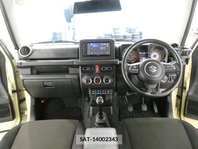 Suzuki JIMNY 2020-03 8883781-2