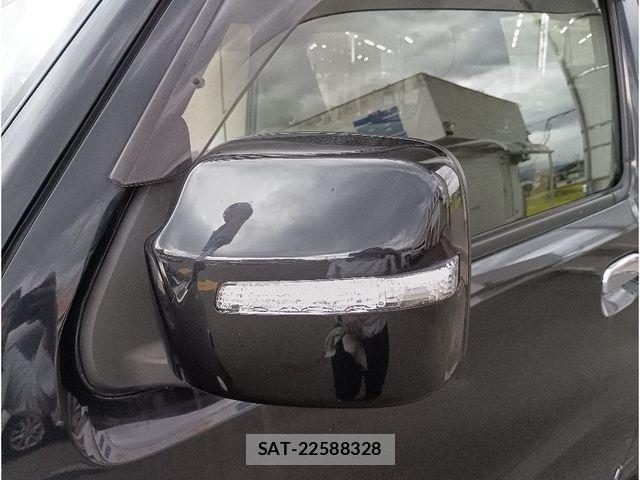 Suzuki JIMNY 2018-04 8883782-22