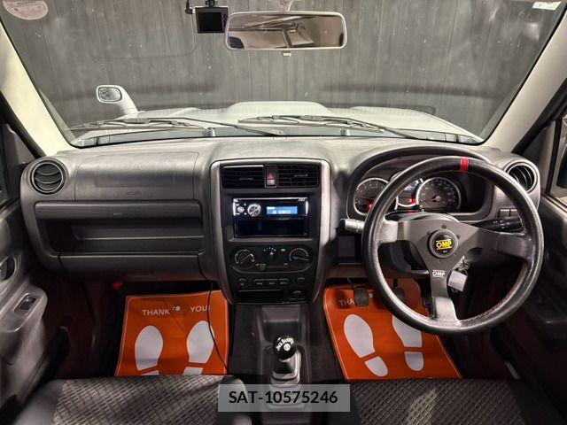 Suzuki JIMNY 2018-05 8883784-4