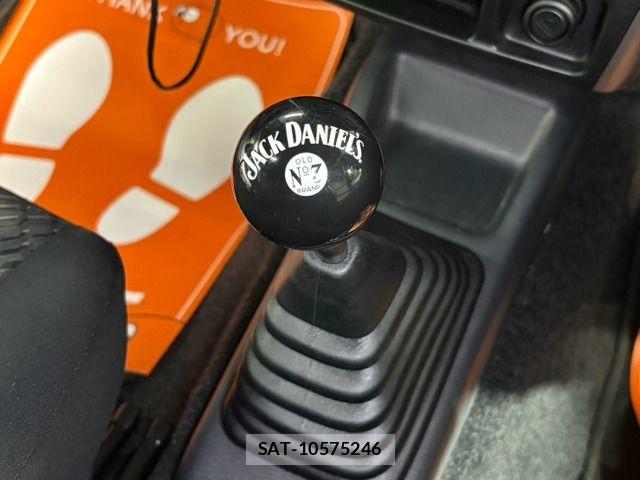 Suzuki JIMNY 2018-05 8883784-8