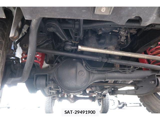 Suzuki JIMNY 2015-09 8883783-23