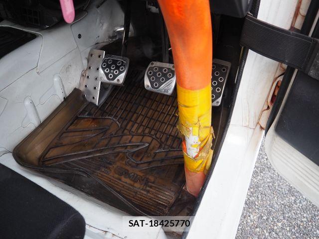 Suzuki JIMNY 1996-01 7877052-21