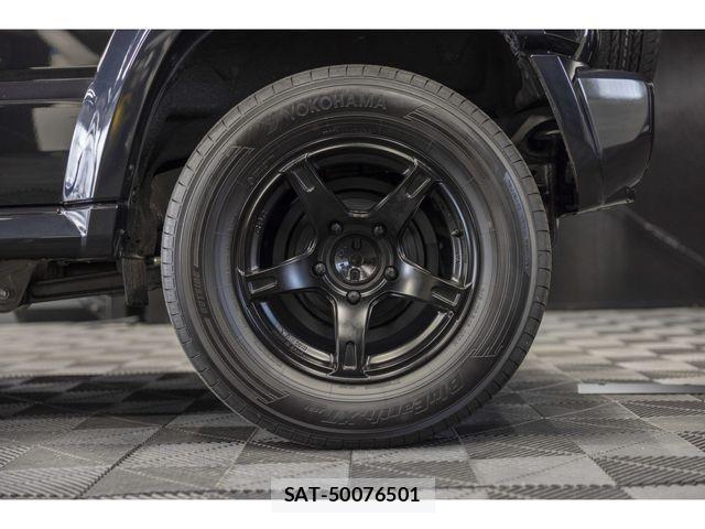 Suzuki JIMNY 2025-06 4371325-9