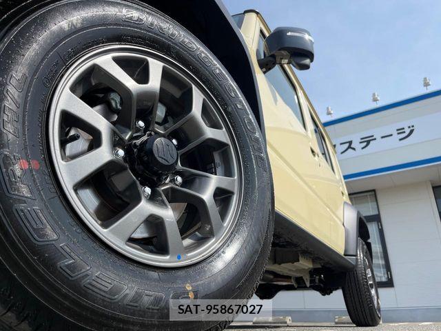 Suzuki JIMNY 2025-11 4961620-12