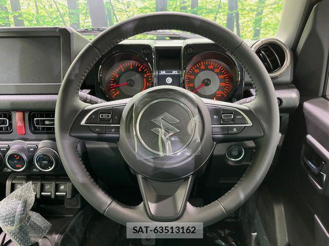 Suzuki JIMNY 2026-03 6672100-10