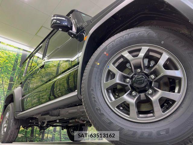 Suzuki JIMNY 2026-03 6672100-12