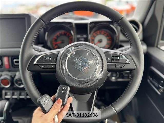 Suzuki JIMNY 2026-04 6676499-3