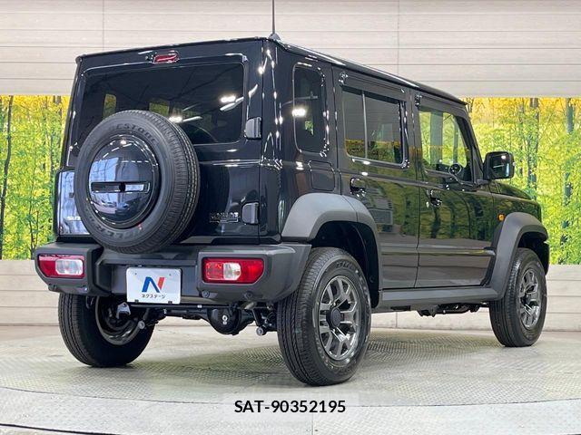 Suzuki JIMNY 2026-04 6716404-16