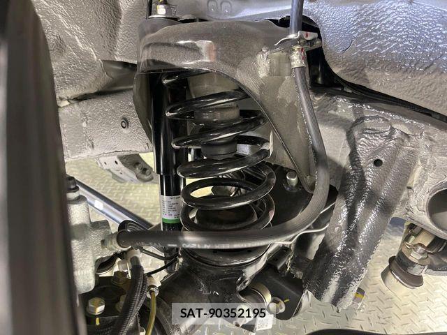 Suzuki JIMNY 2026-04 6716404-19