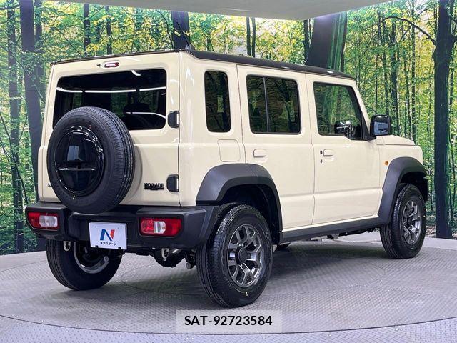 Suzuki JIMNY 2026-04 6716399-16