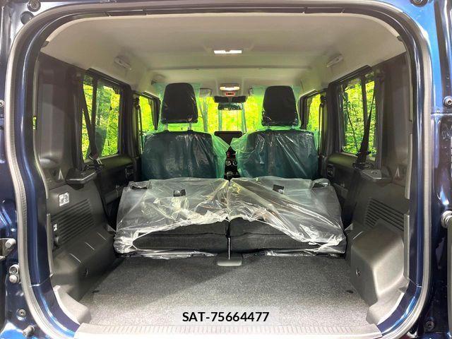 Suzuki JIMNY 2026-03 6815455-10