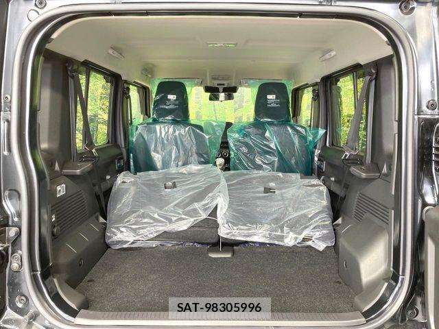 Suzuki JIMNY 2026-01 6815467-9
