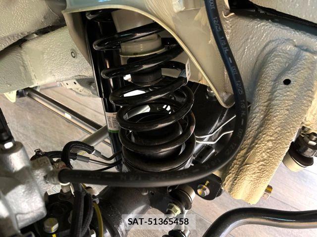 Suzuki JIMNY 2026-04 6815446-19