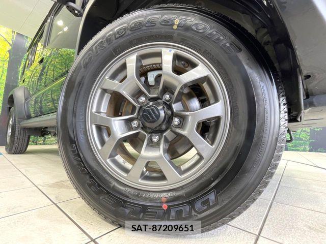 Suzuki JIMNY 2025-04 6815457-12