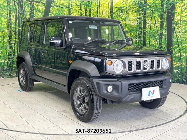 Suzuki JIMNY 2025-04 6815457-15