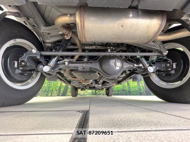 Suzuki JIMNY 2025-04 6815457-18
