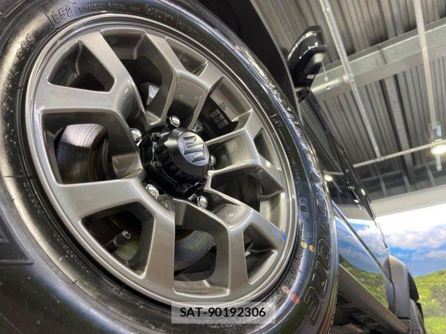 Suzuki JIMNY 2026-04 6994511-12
