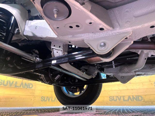 Suzuki JIMNY 2025-12 7059044-19