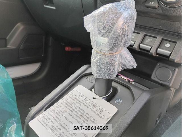 Suzuki JIMNY 2026-03 7059042-24